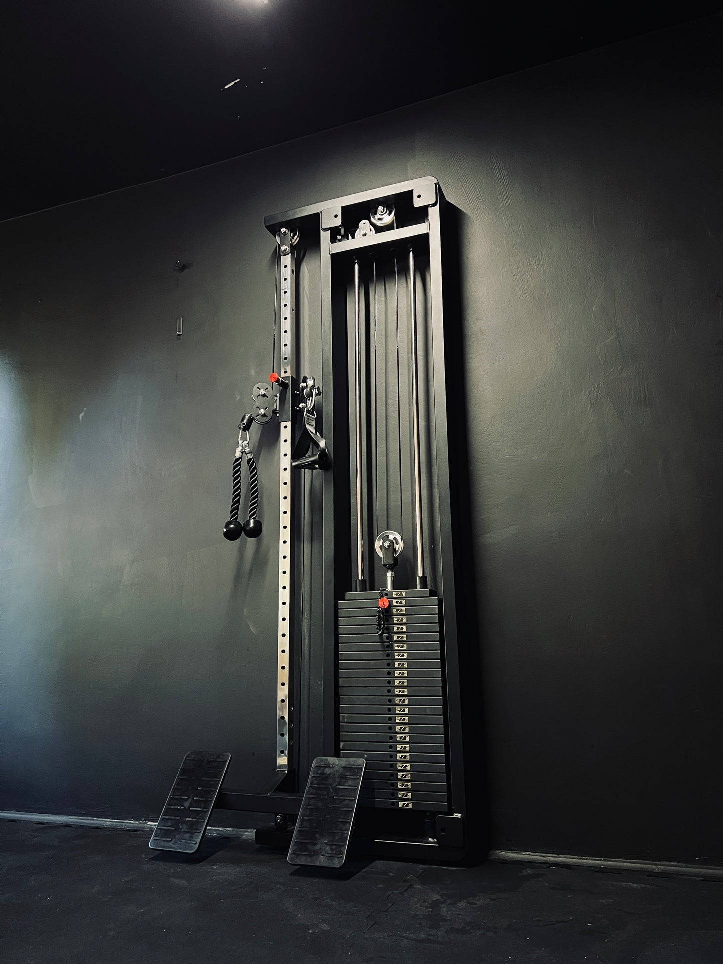 Kabelzug Krypton XC-205, 120 kg Gewichtsblöcke, 250 kg, mattschwarz