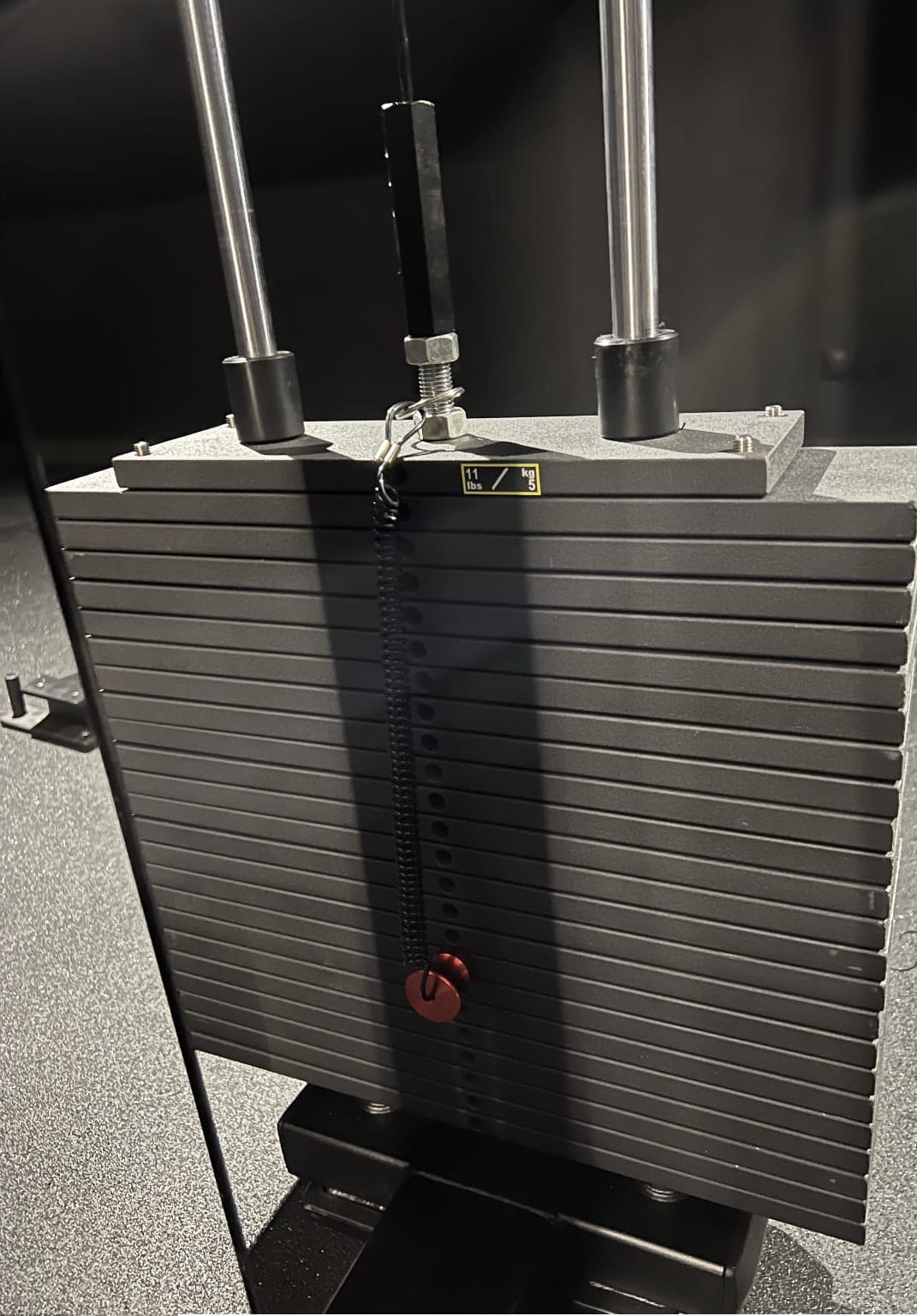 Krypton Sport XF-405 PRO multi-gym con macchina Smith, 3 blocchi di peso da 120 kg, lat pulldown, dip, landmine, bracci di leva, peso totale 720 kg, nero opaco